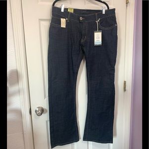 50% off 🎄🎅🏼LEVIS 542 Tilted Flare Size 14 Medium NWT